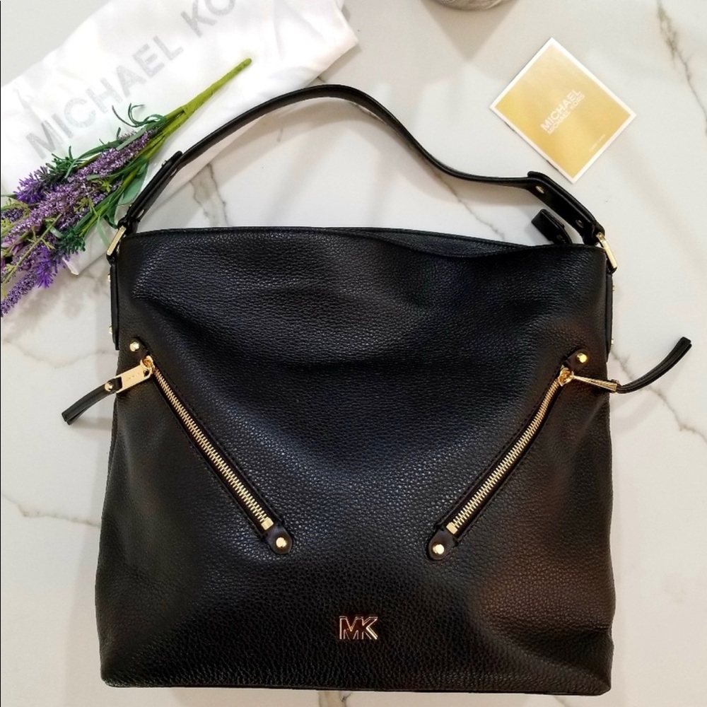 💎 Michael Kors Hobo Bag